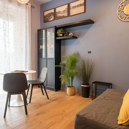 Metro Bengasi - Canelli Appartement